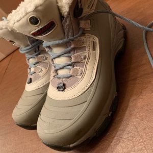 Merrill women’s snow boots